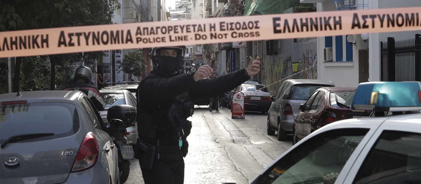 Σφαγή αλλοδαπών στη Μενάνδρου: 40 προσαγωγές και δύο συλλήψεις από την ΕΛ.ΑΣ